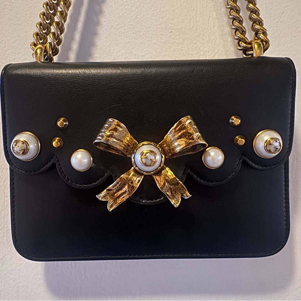Gucci Bow and Pearl Bag with Chain